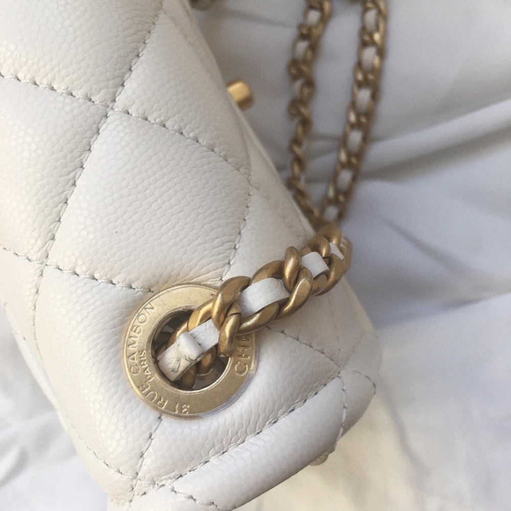 Chanel Caviar Classic Flap - Picture 12 of 17